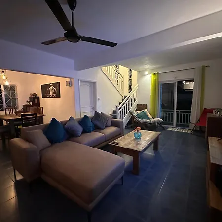 Les Fleurs Du Tamarin Beachfront Residences Exterior photo