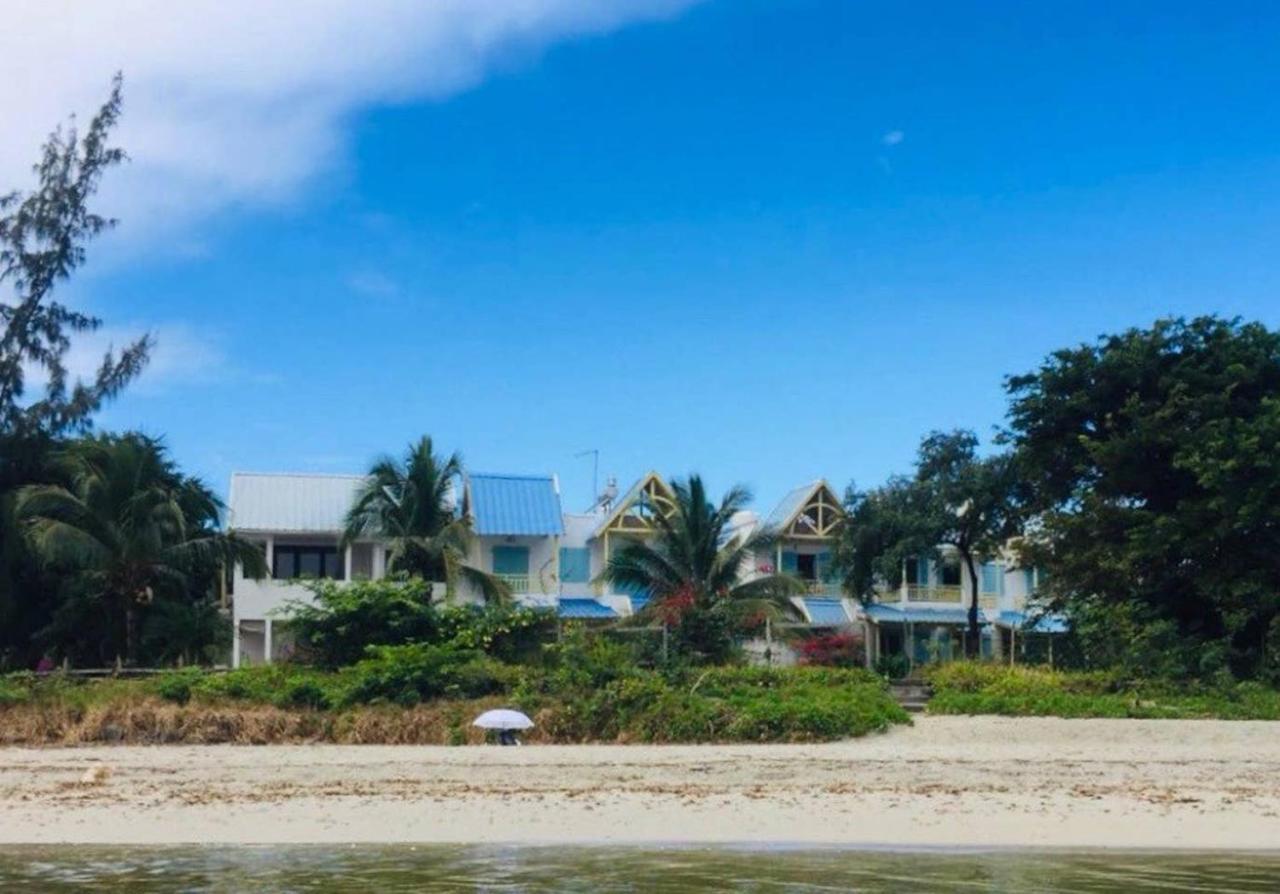 Les Fleurs Du Beachfront Residences